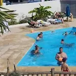 Joli 3 étoiles Avec Piscine