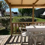 Joli 3 étoiles Avec Piscine *