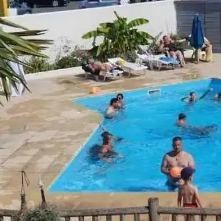 Joli 3 étoiles Avec Piscine