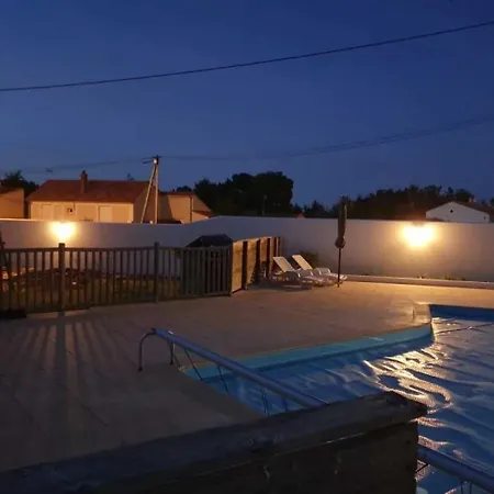 Joli 3 Etoiles Avec Piscine Kemping La Tremblade