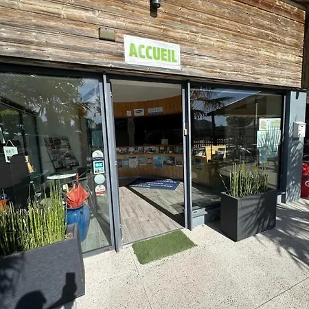 Kemping Joli 3 Etoiles Avec Piscine La Tremblade