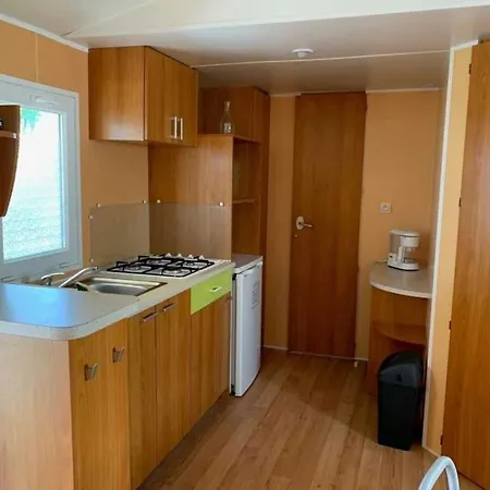 Joli 3 Etoiles Avec Piscine