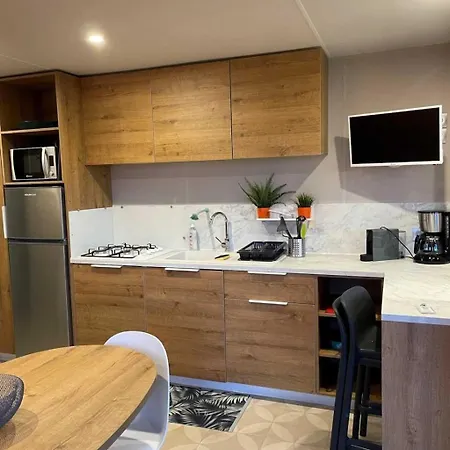 Joli 3 Etoiles Avec Piscine *