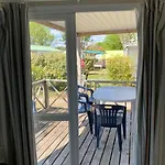 Zecamping Familial Avec Piscine - Proche Oleron