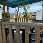 Zecamping Familial Avec Piscine - Proche Oleron 营地