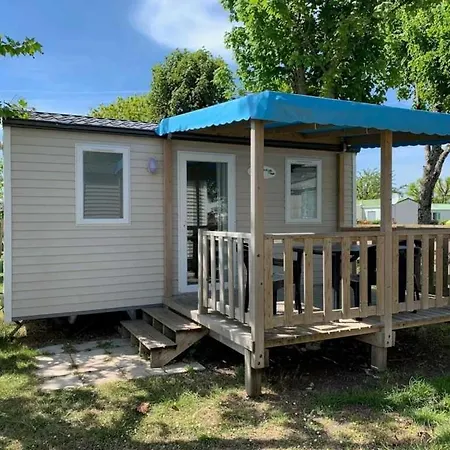 3 Etoiles - Piscine - Eehch0 *