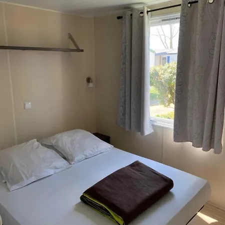 Zecamping Familial Avec Piscine - Proche Oleron La Tremblade