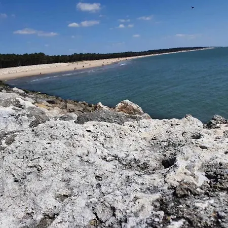 Zecamping Familial Avec Piscine - Proche Oleron