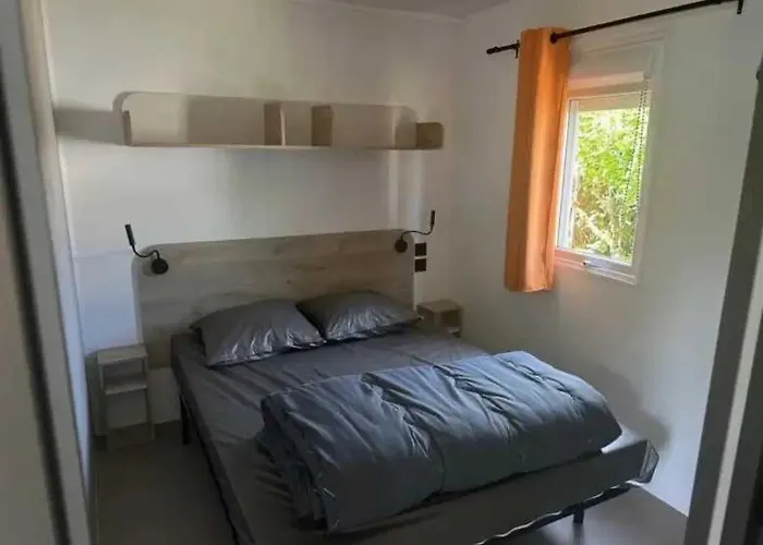 Joli 3 Etoiles Avec Piscine