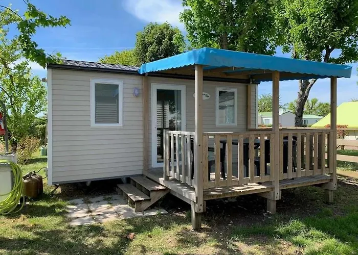 Joli 3 Etoiles Avec Piscine *