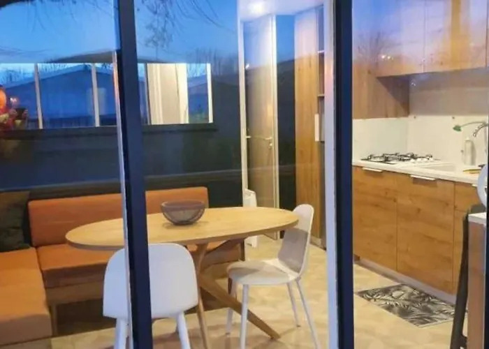 Joli 3 Etoiles Avec Piscine Campsite *